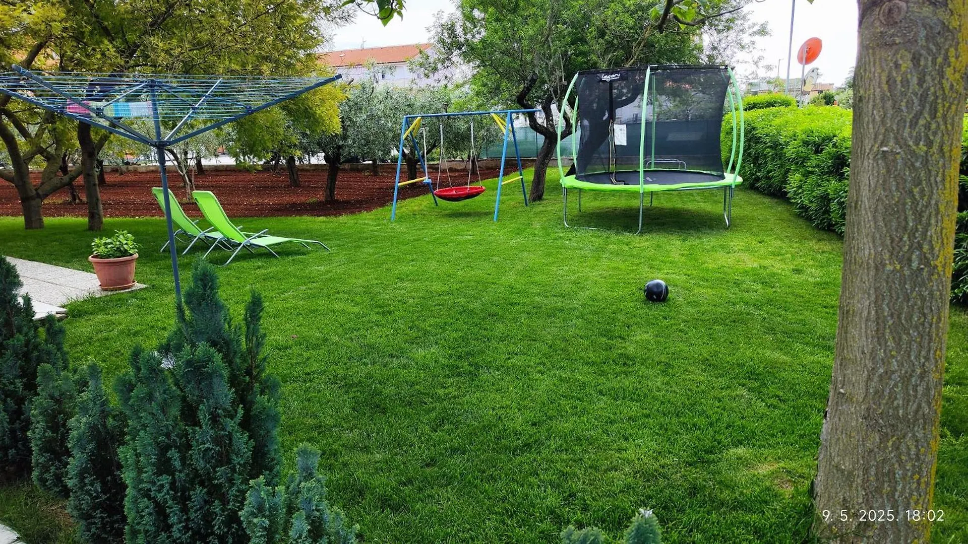 Apartment R & Z-Brand New Family Apartment With A Spacious Yard 파자나